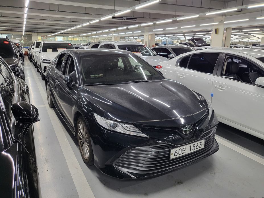 Toyota Camry 2019