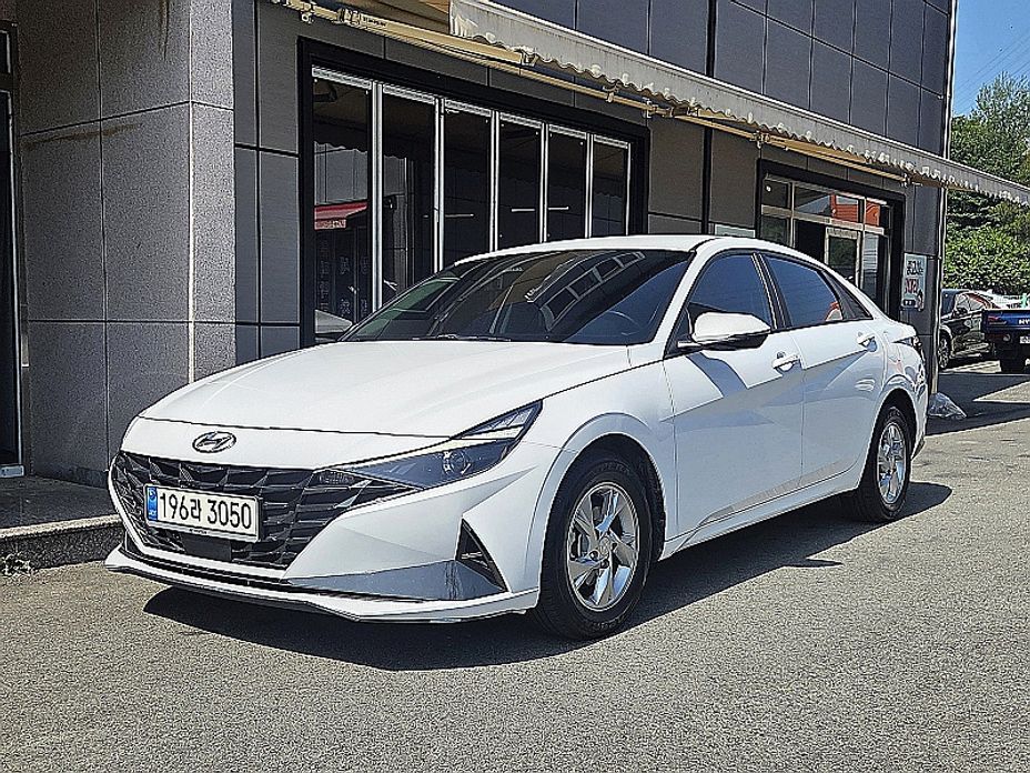 Hyundai AVANTE 2022
