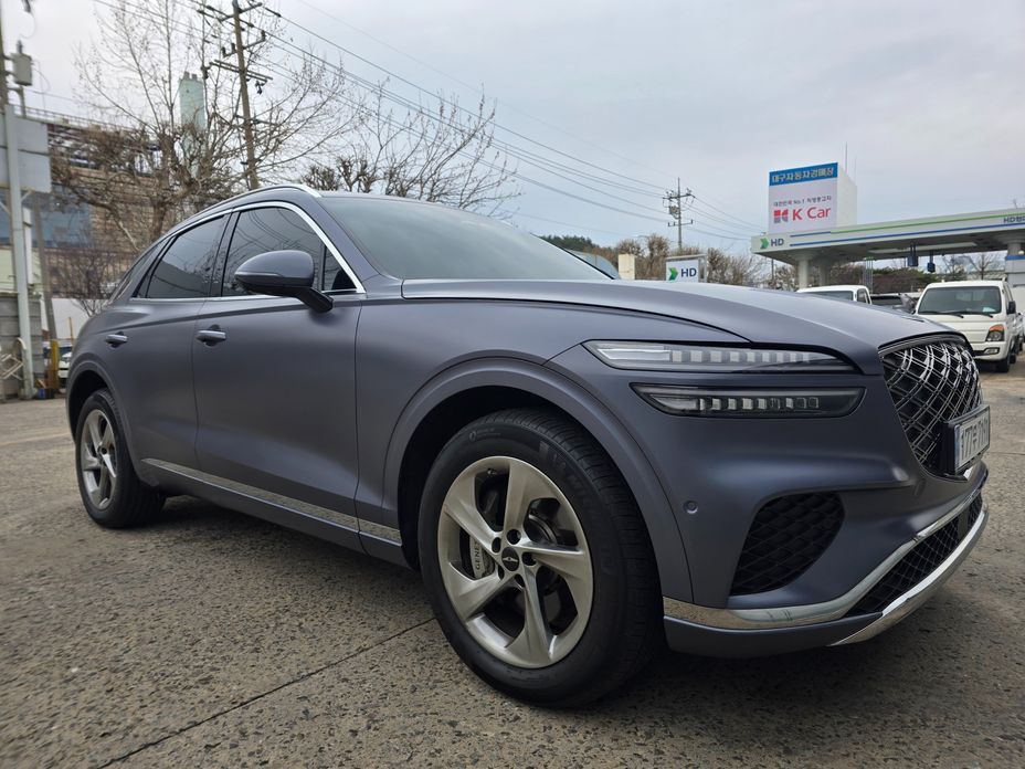 Genesis GV70 2025