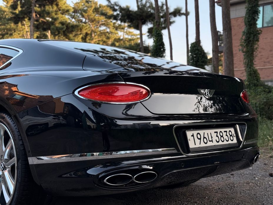Bentley Continental 2020