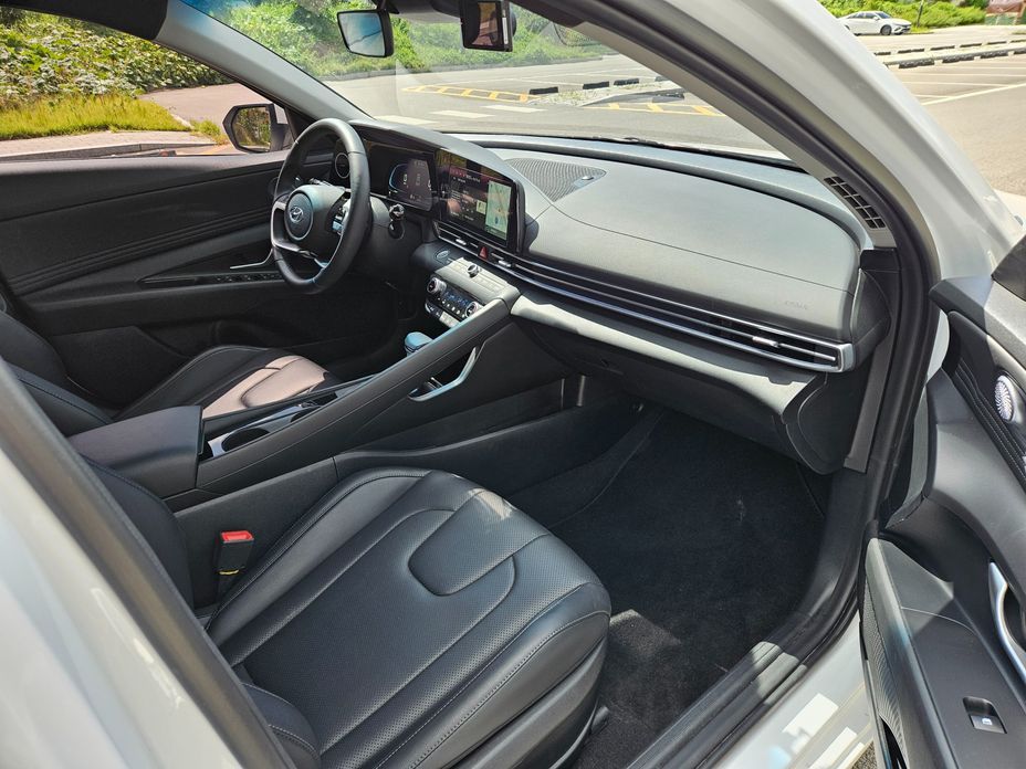 Hyundai AVANTE 2024