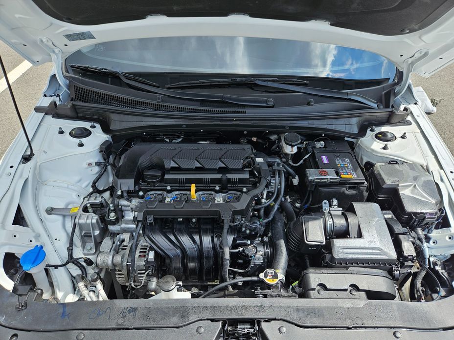 Hyundai AVANTE 2024