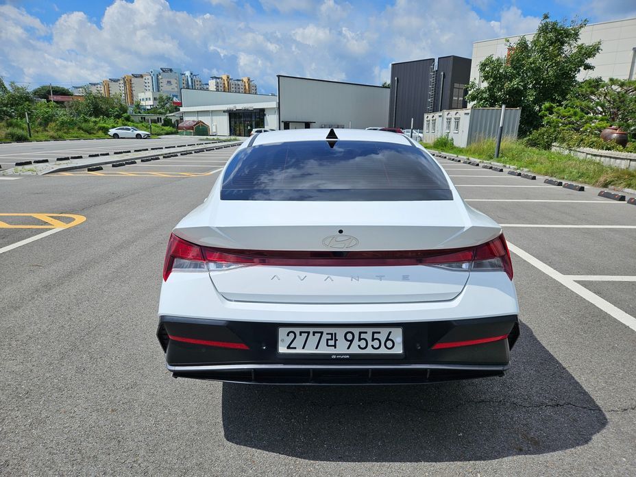 Hyundai AVANTE 2024