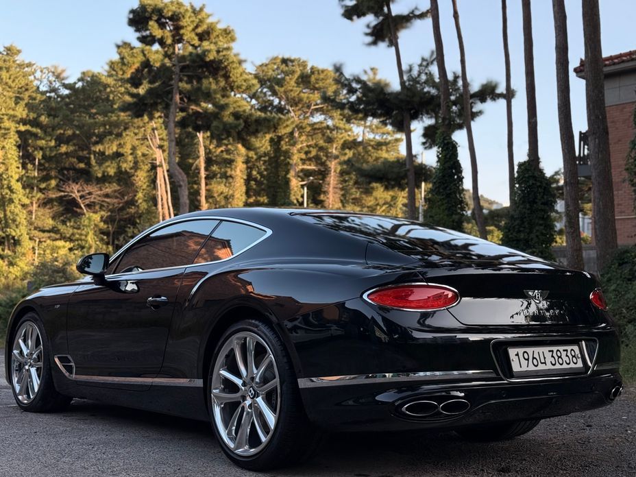 Bentley Continental 2020
