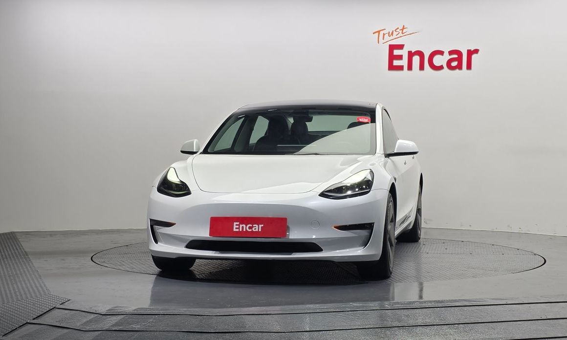 Tesla Model 3 2023
