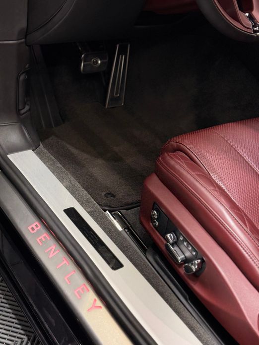Bentley Continental 2020