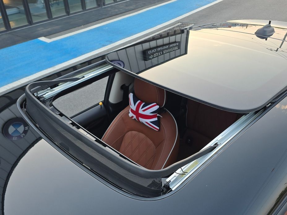 Mini Cooper 2024