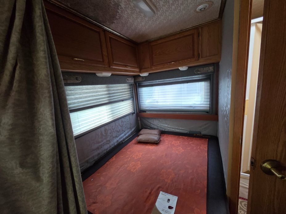 Chevrolet Express Van 2001