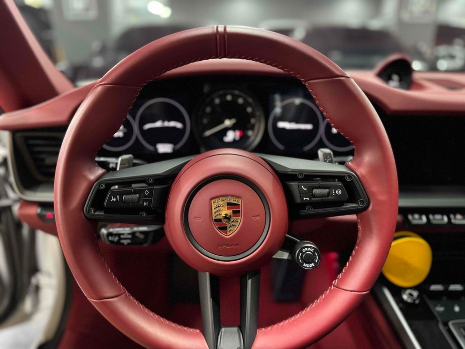 Porsche 911 2024