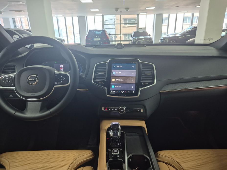 Volvo XC90 2025