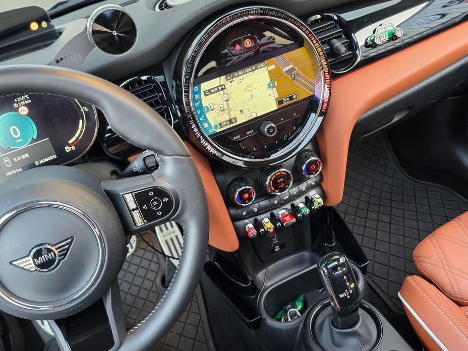Mini Cooper 2024