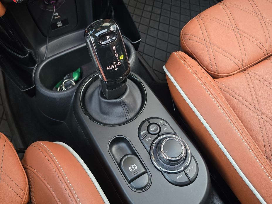 Mini Cooper 2024