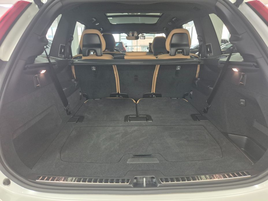 Volvo XC90 2025