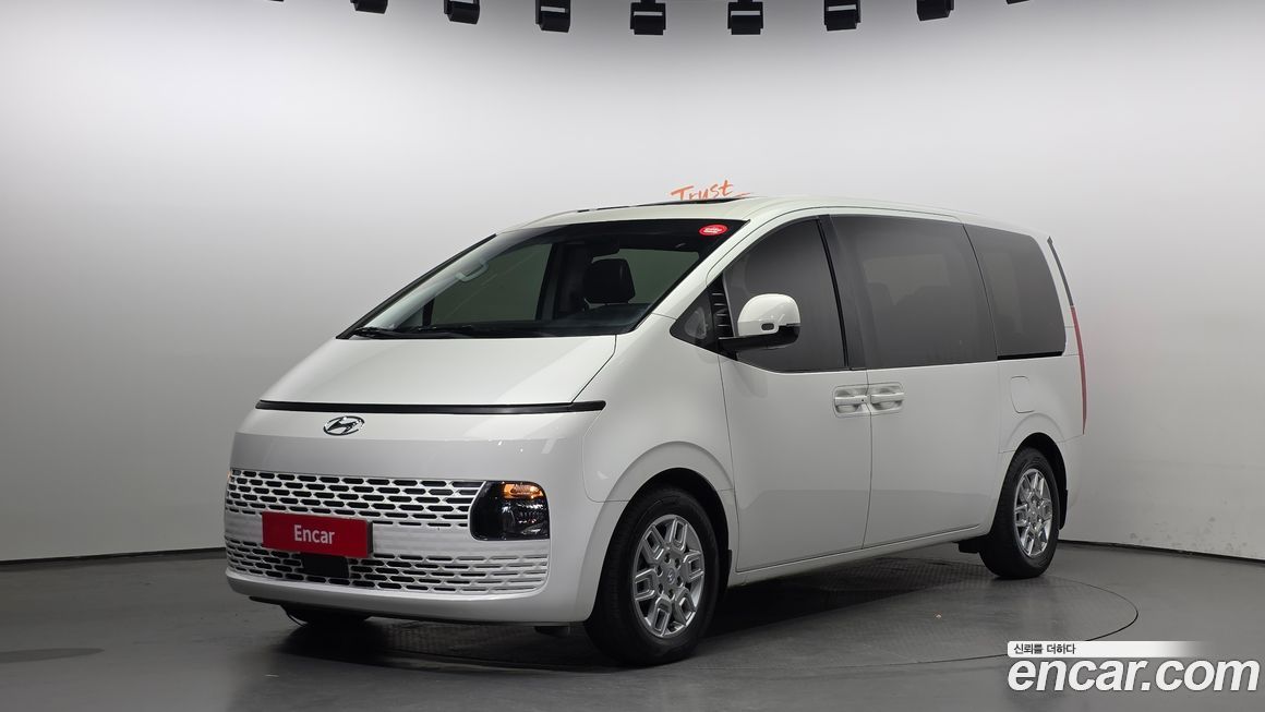 Hyundai Staria 2022