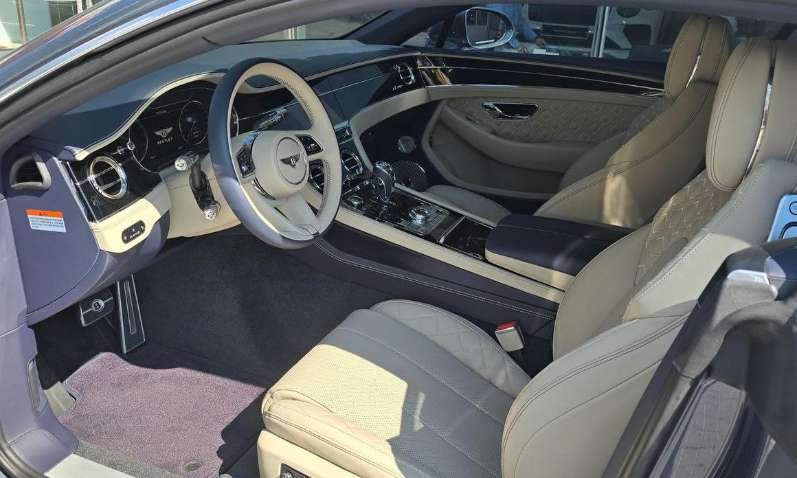 Bentley Continental 2023
