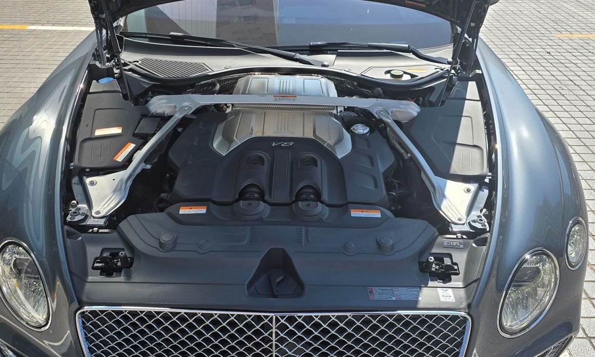 Bentley Continental 2023