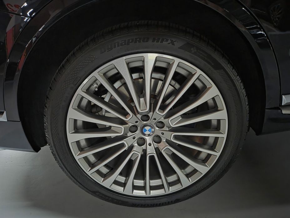 BMW X7 2022
