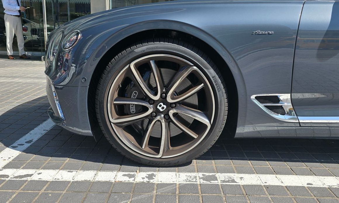 Bentley Continental 2023