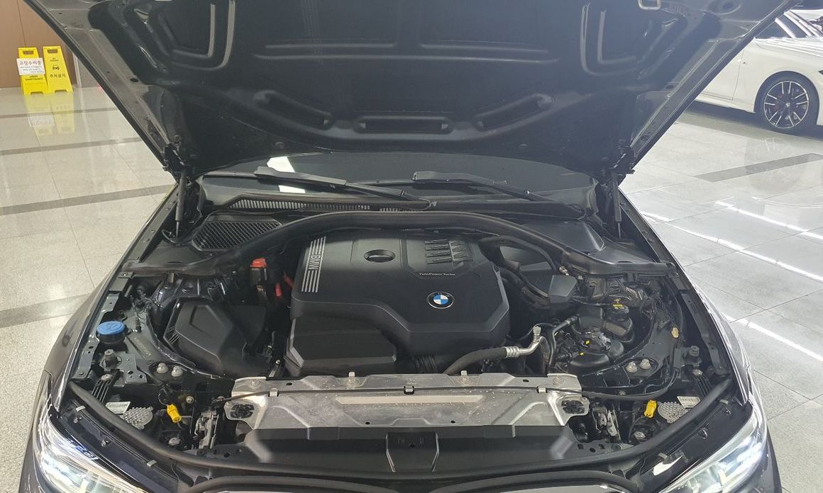 BMW 3-Series 2021