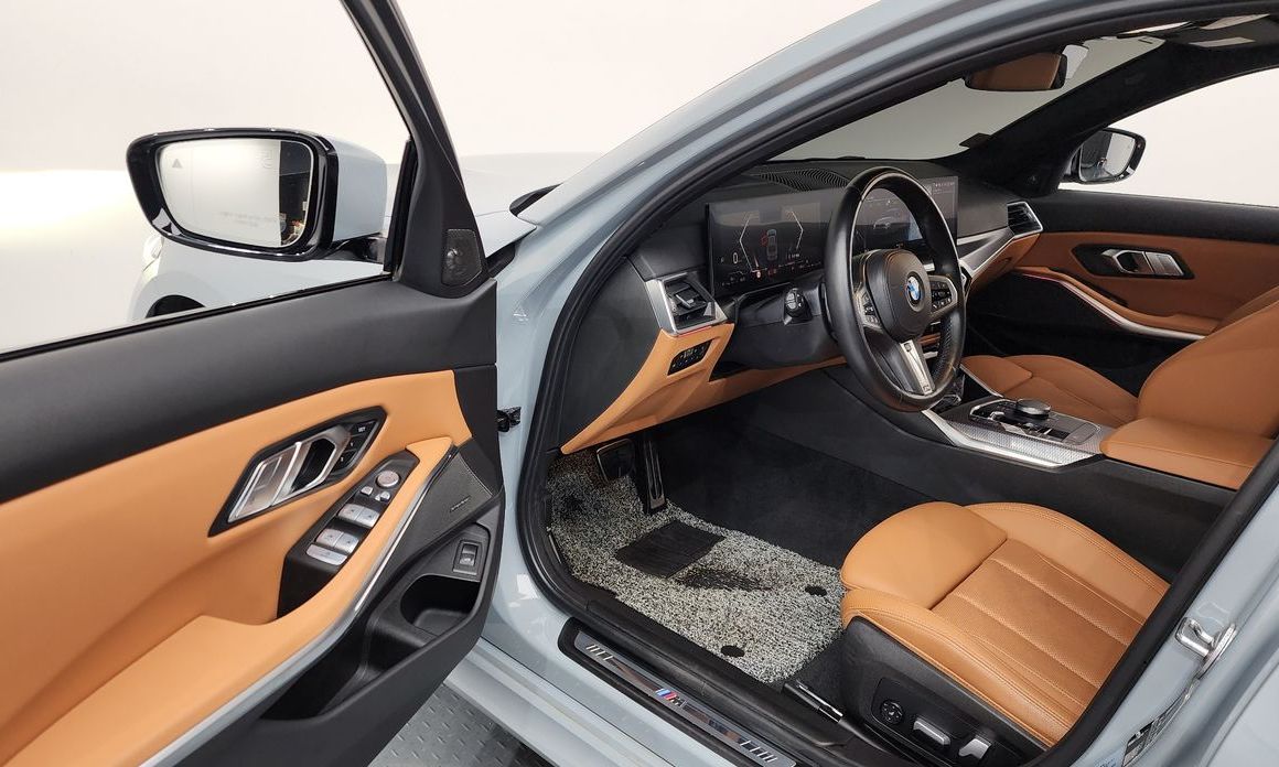 BMW 3-Series 2023