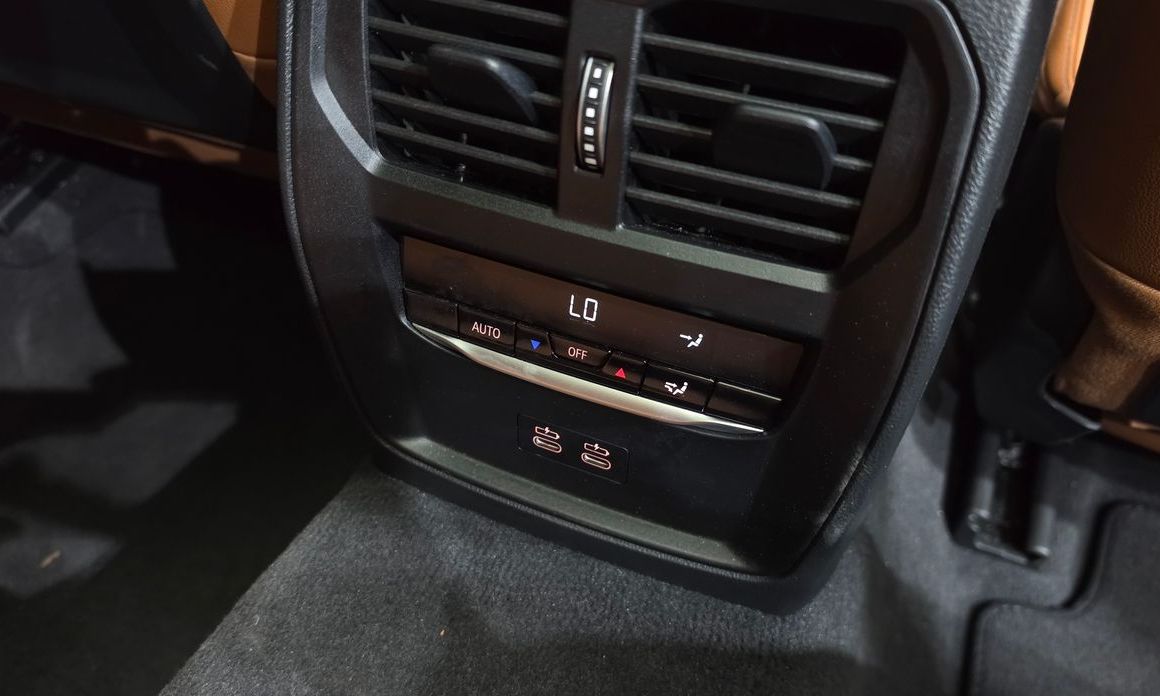BMW 3-Series 2025