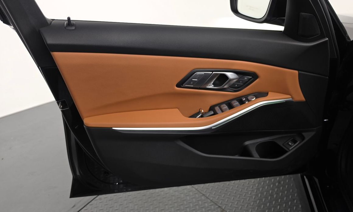 BMW 3-Series 2025