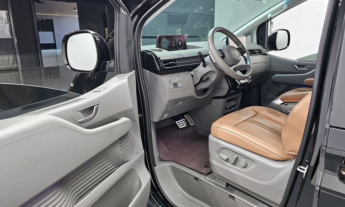 Hyundai Staria 2025