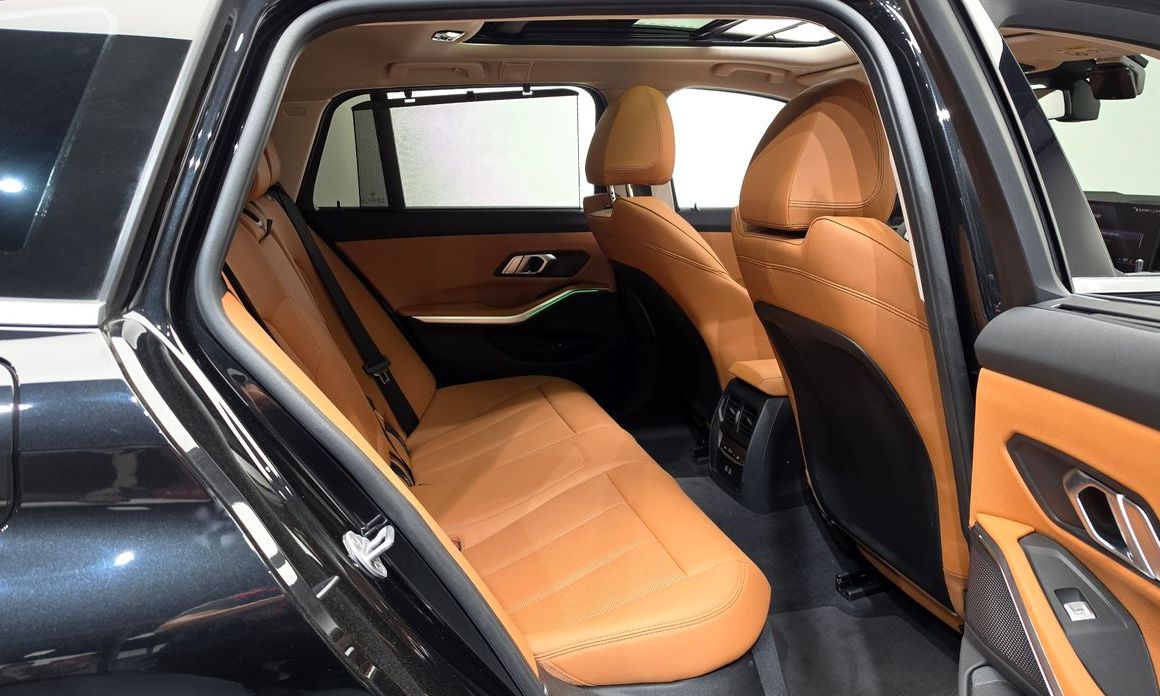 BMW 3-Series 2025