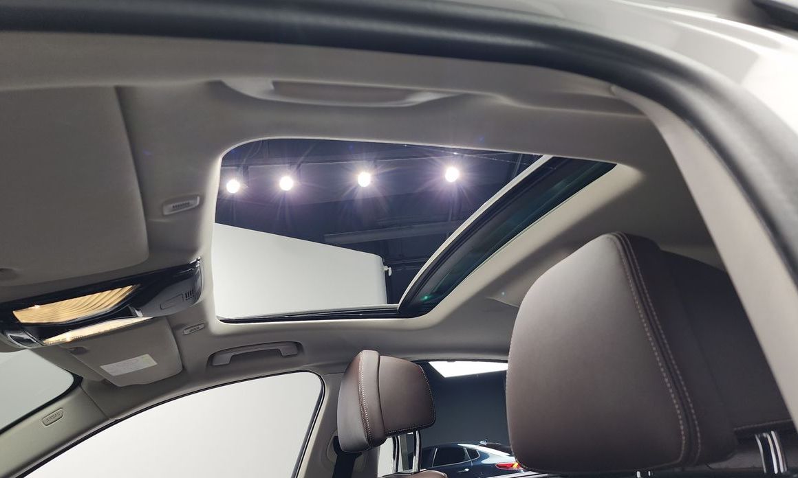 BMW 5-Series 2023