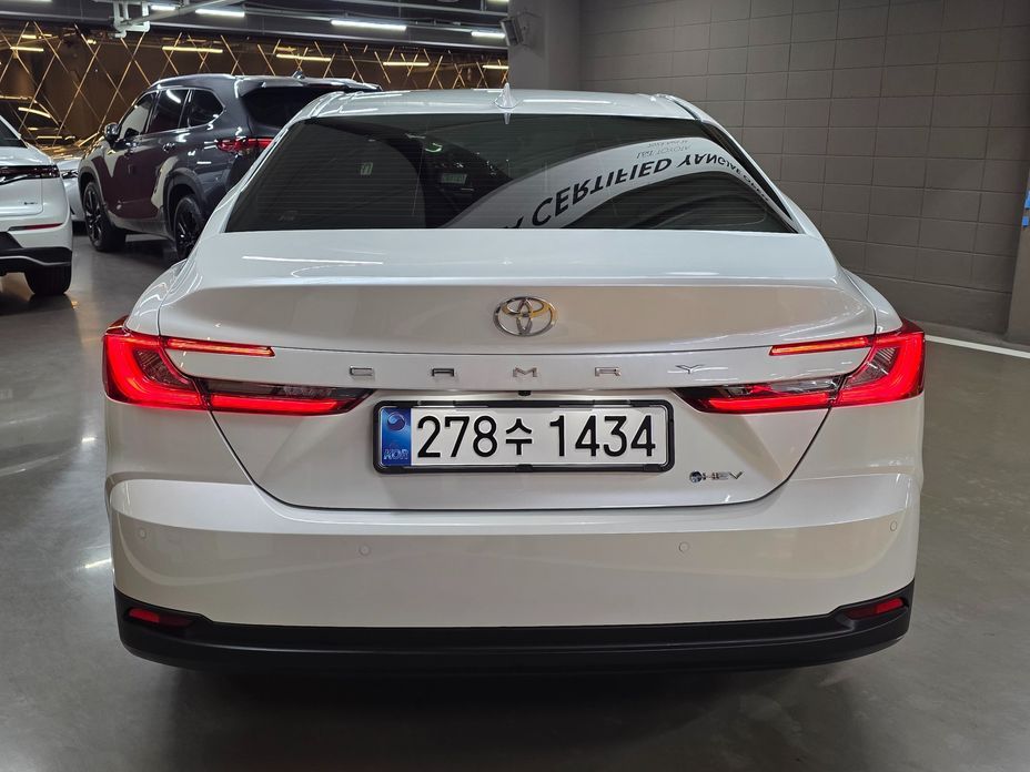 Toyota Camry 2025