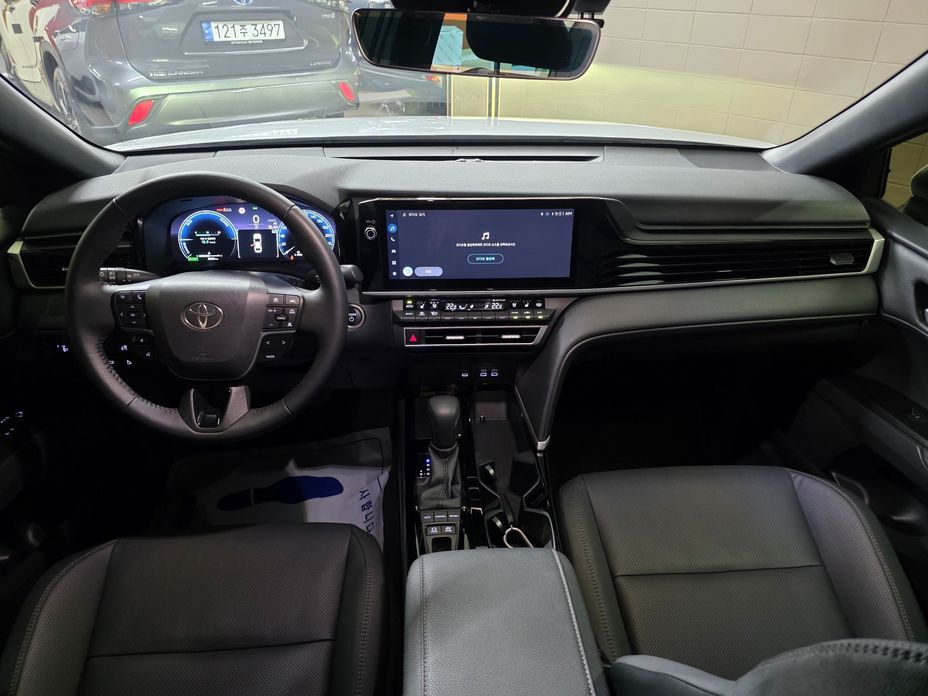 Toyota Camry 2025