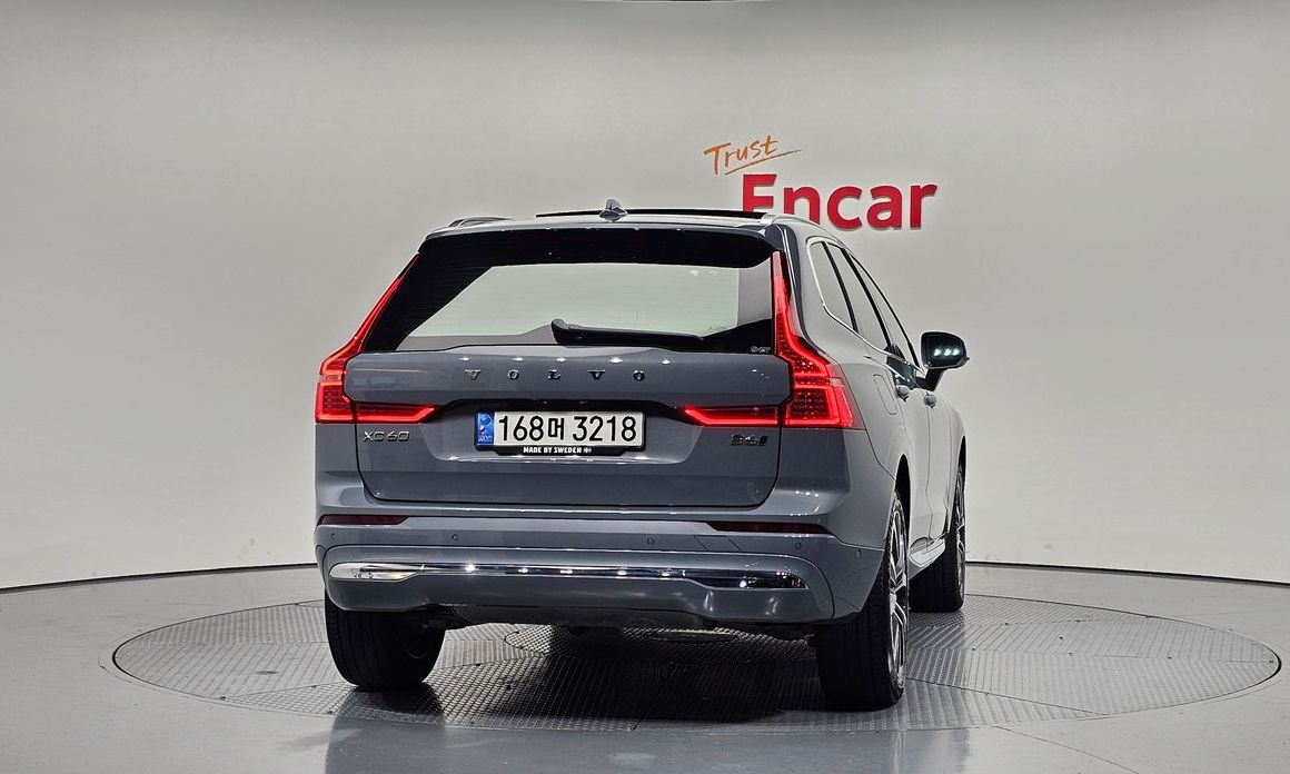 Volvo XC60 2022