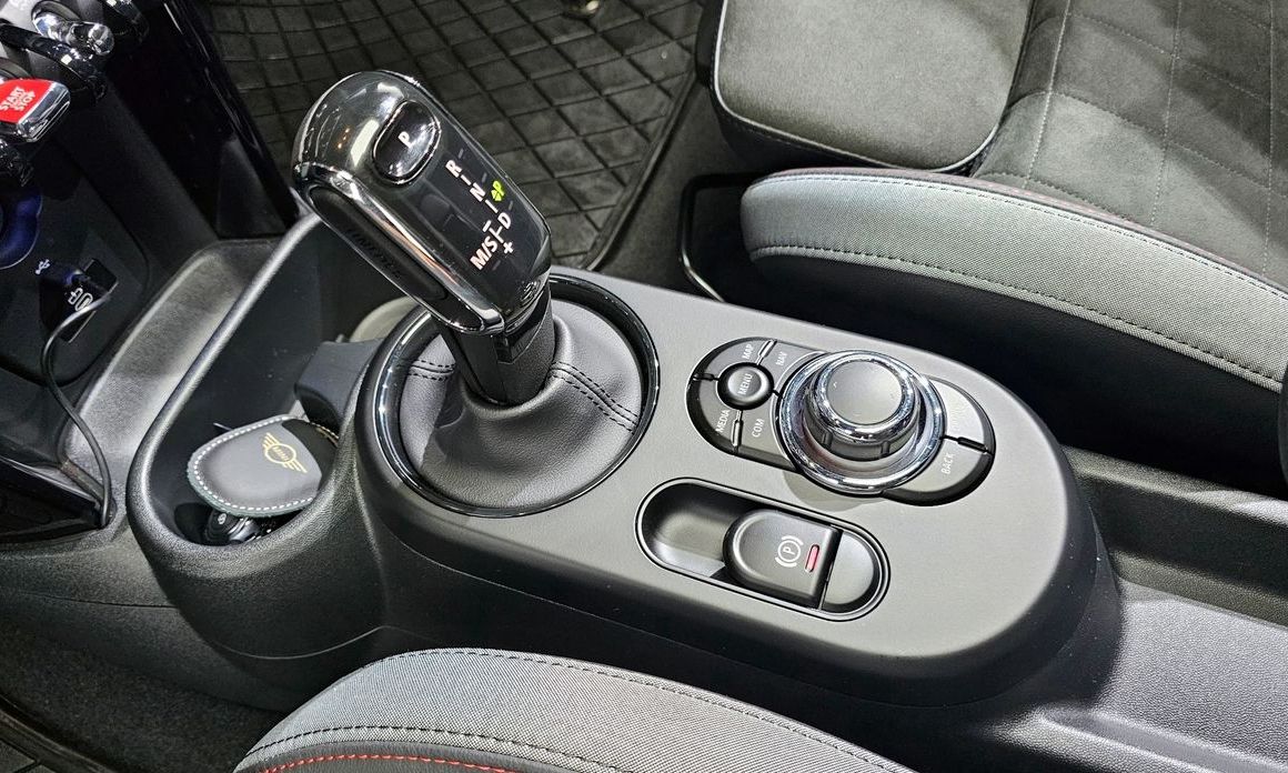 Mini Cooper 2024