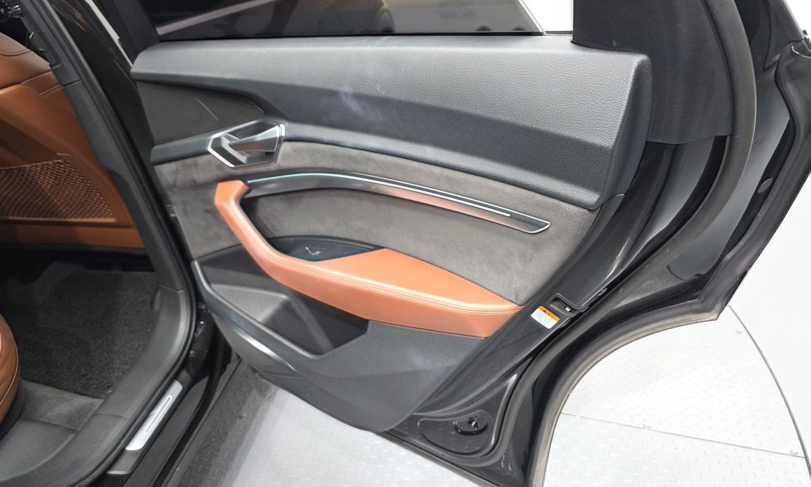 Audi e-tron 2020