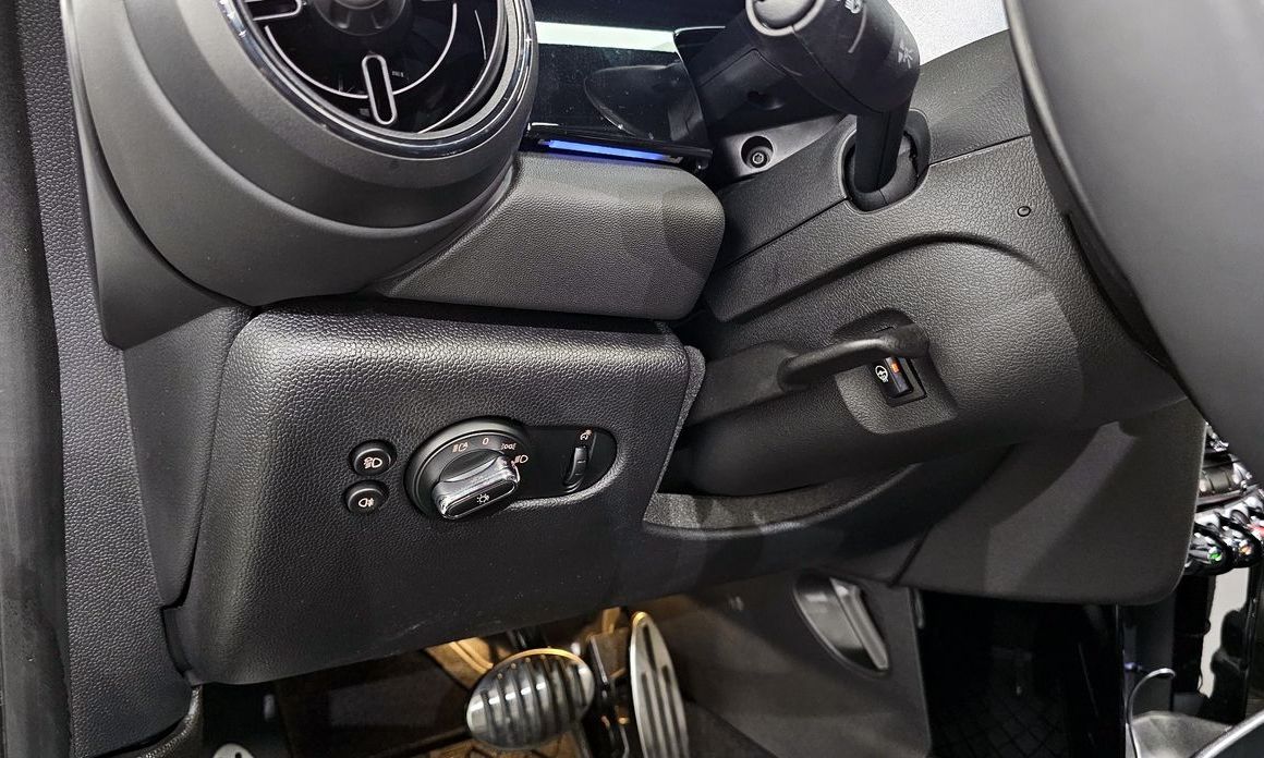 Mini Cooper 2024