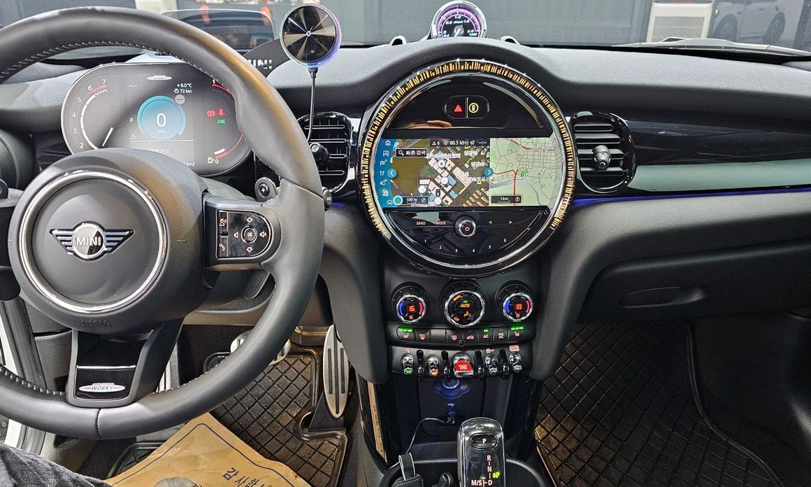 Mini Cooper 2024