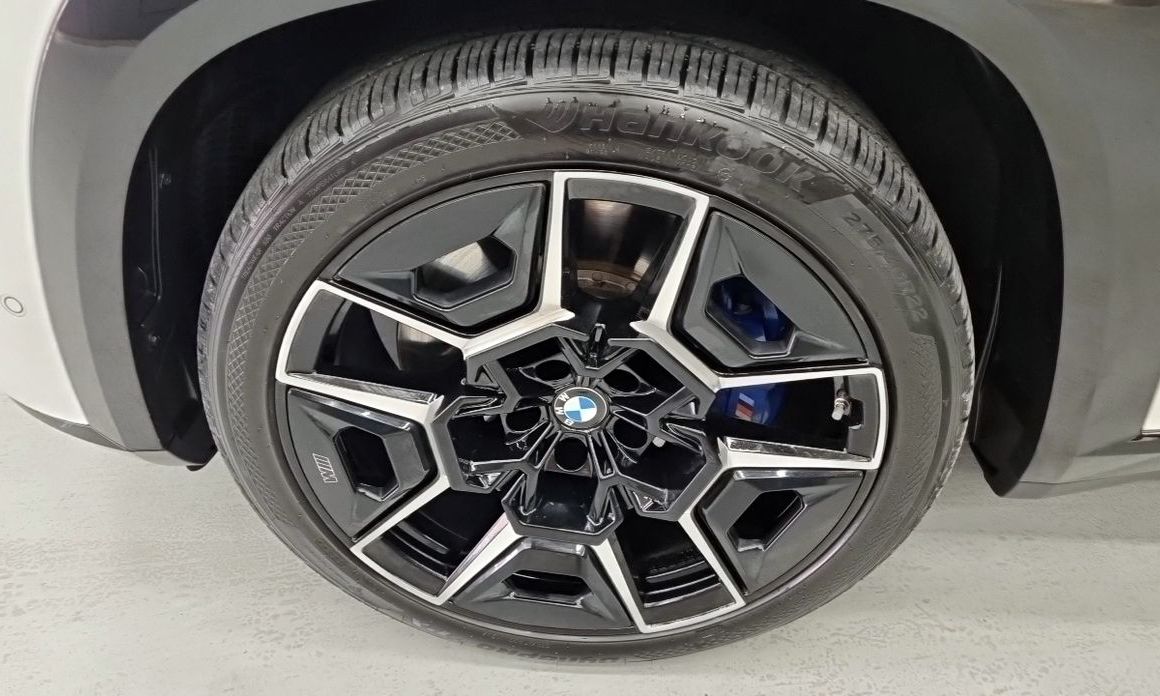 BMW XM 2023