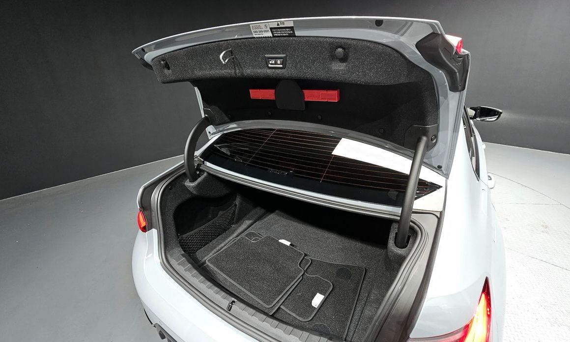 BMW 3-Series 2023