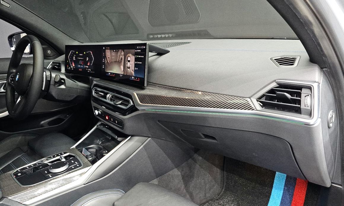 BMW 3-Series 2023