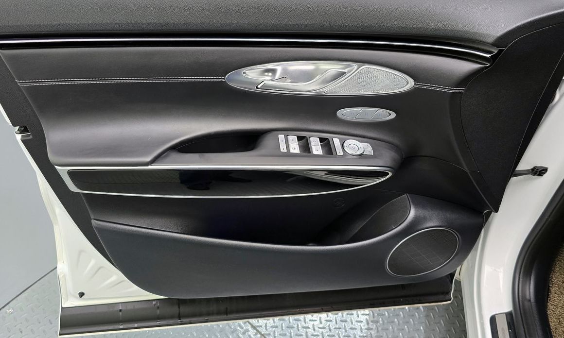 Genesis GV70 2024