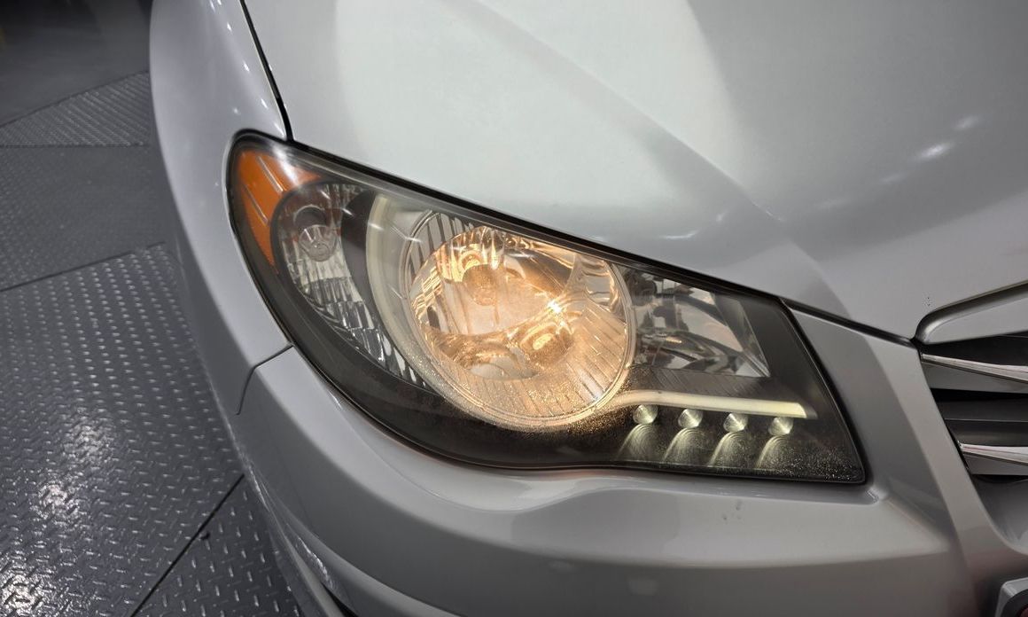 Hyundai AVANTE 2012