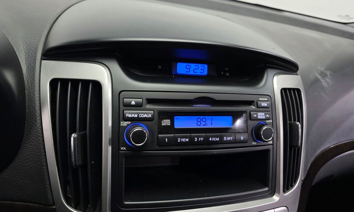 Hyundai AVANTE 2012