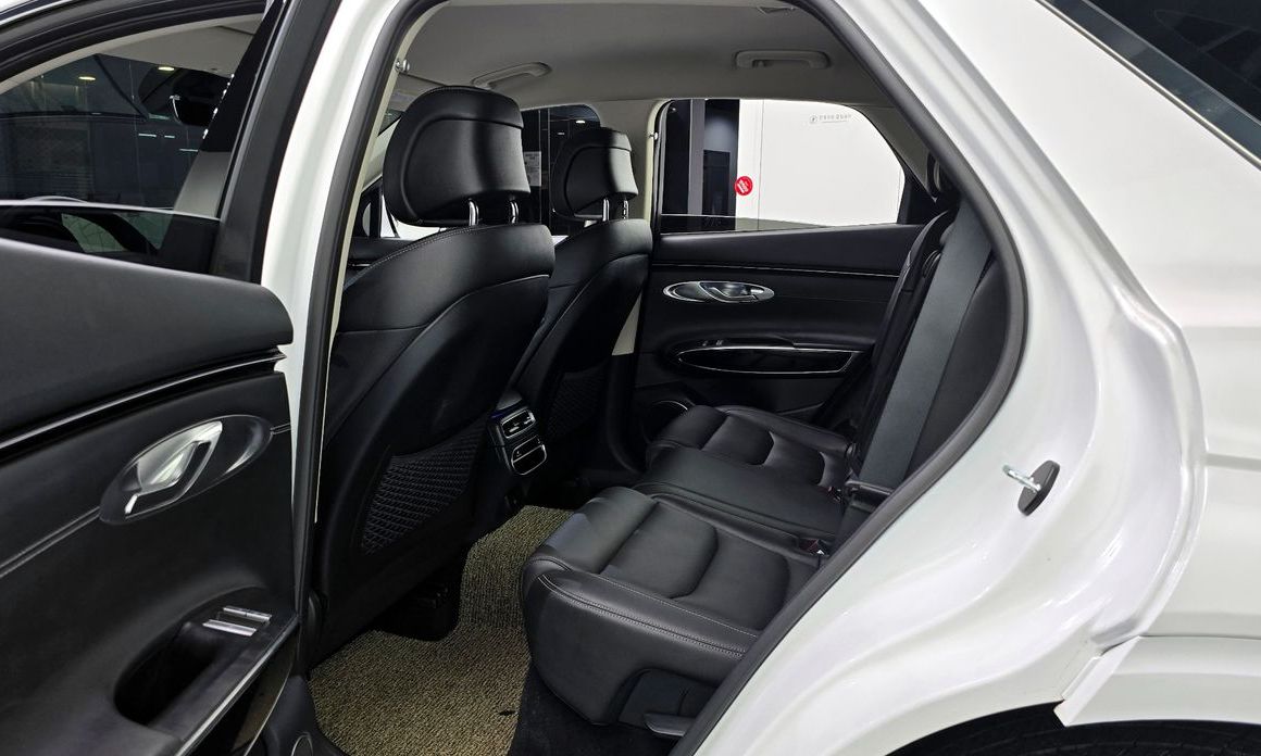 Genesis GV70 2024