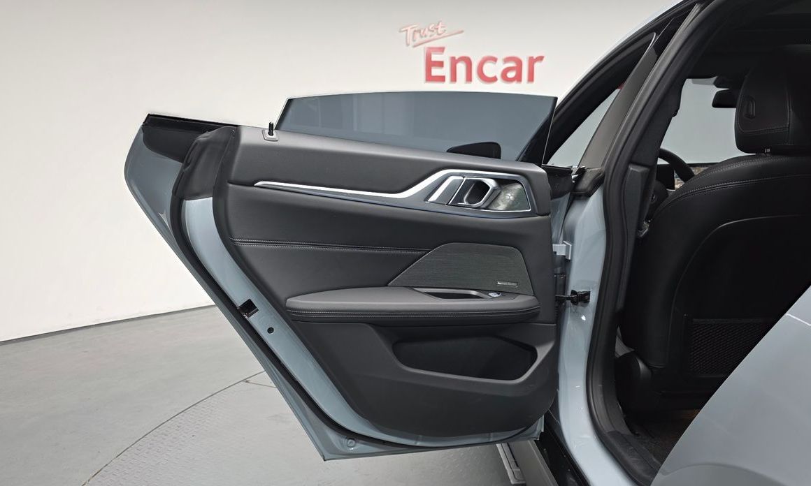 BMW i4 2024