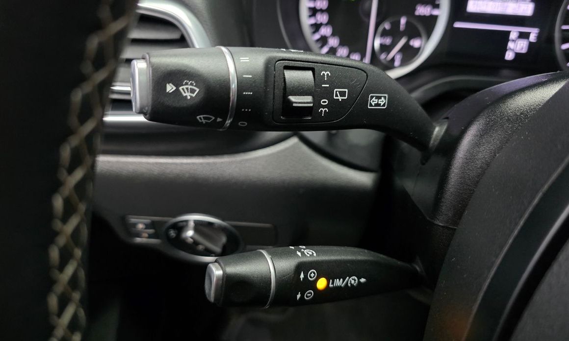 Infiniti Q30 2019