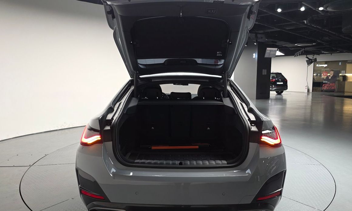 BMW i4 2024
