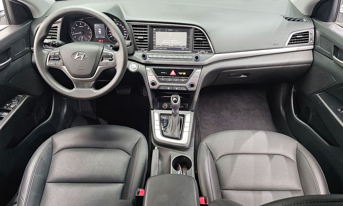 Hyundai AVANTE 2018