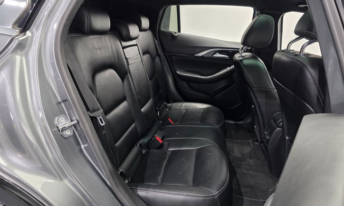 Infiniti Q30 2019