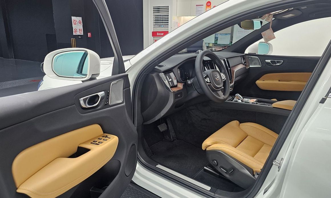 Volvo XC60 2024