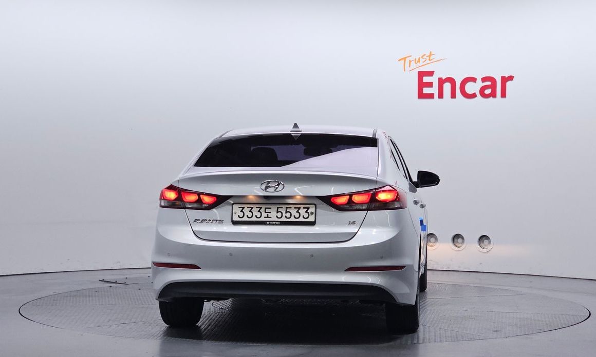 Hyundai AVANTE 2018